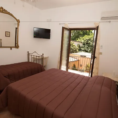 Cannatella's Mansion Alojamento de Acomodação e Pequeno-almoço Palermo