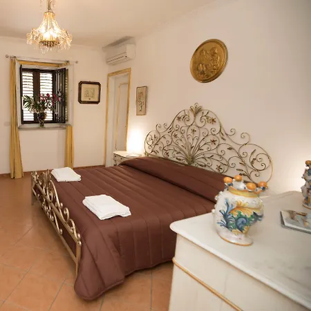 Cannatella's Mansion 3*