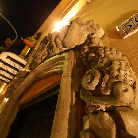 Cannatella's Mansion Alojamento de Acomodação e Pequeno-almoço Palermo